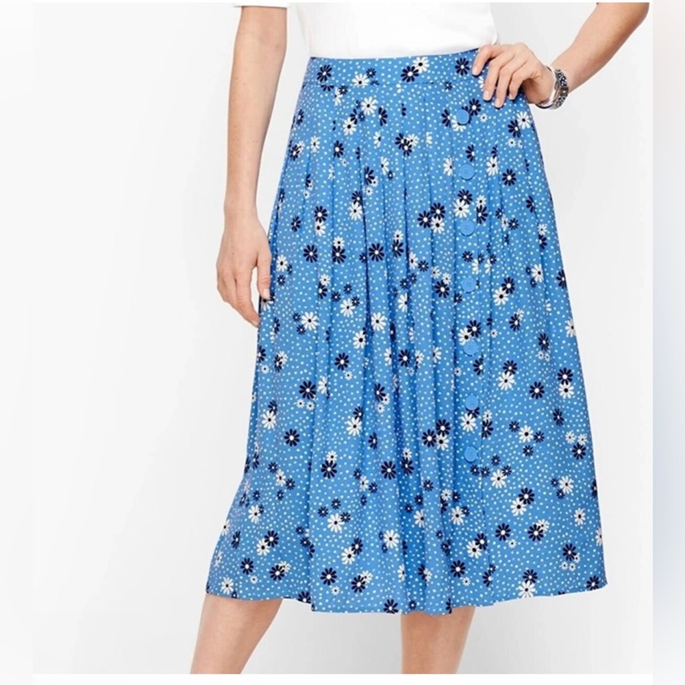 Talbots Women’s Blue Floral Skirt Side Buttons Size 18 A-Line Church Office